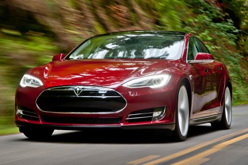 Tesla's Luxurious Treatment Promise After Model S Recall 